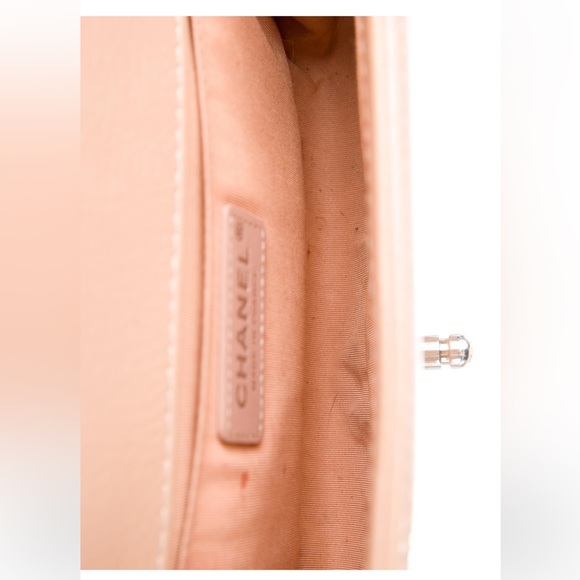 Chanel patent medium boy bag - Picture 3 of 6